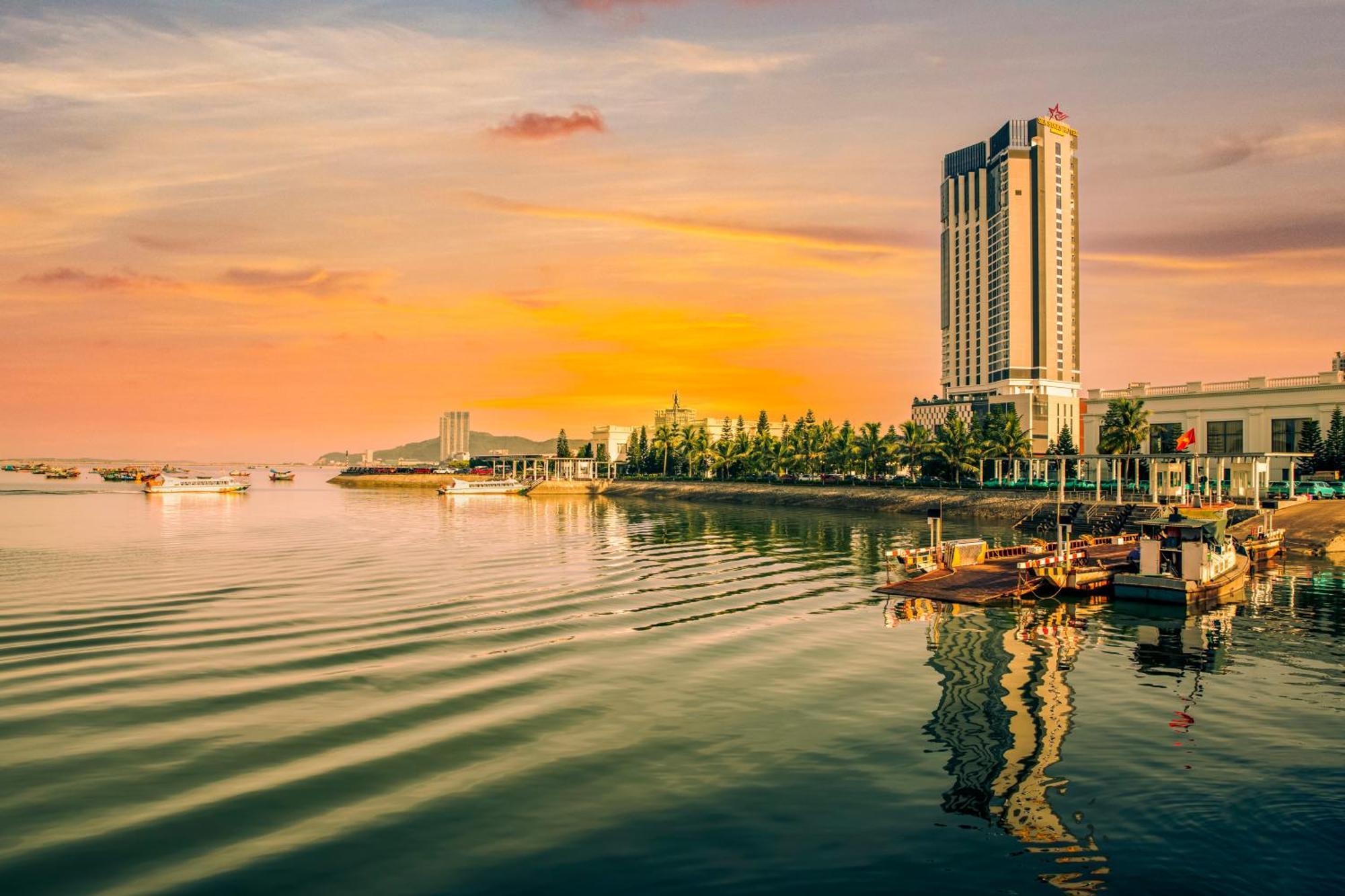 Radisson Blu Ha Long Bay Hotel Eksteriør billede
